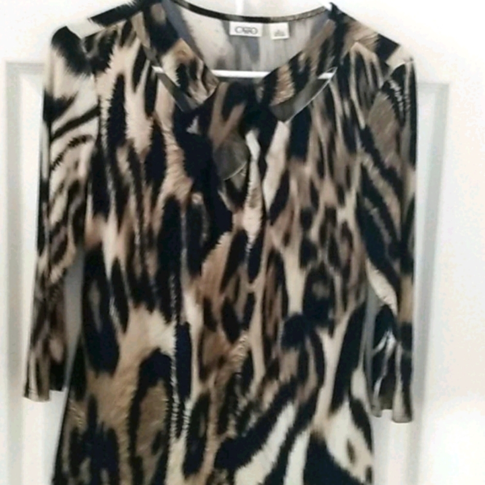 Animal print top. Size Small